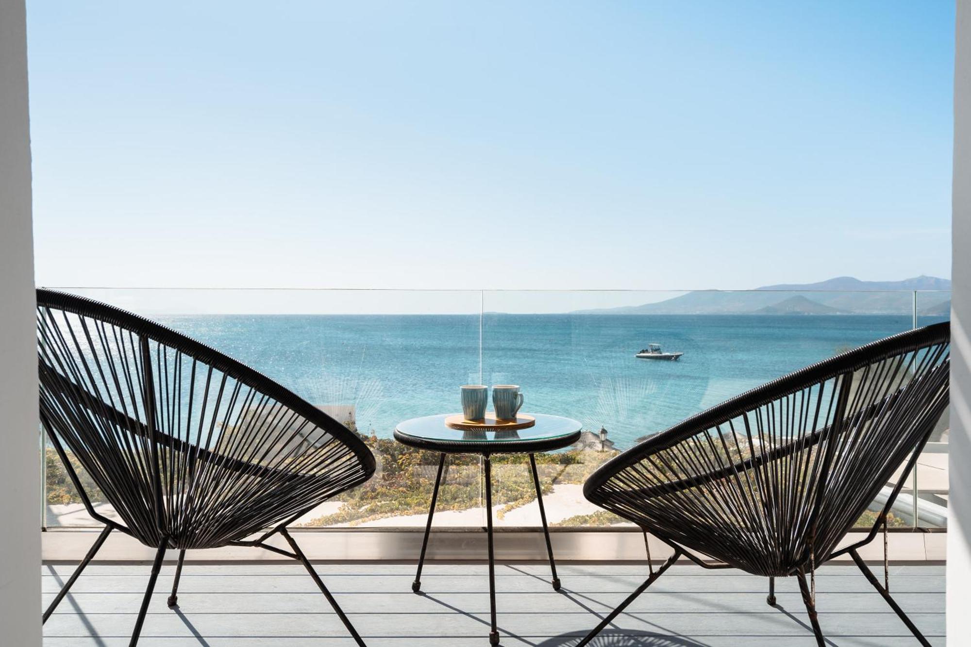 Manios Suites Agia Anna  Eksteriør bilde