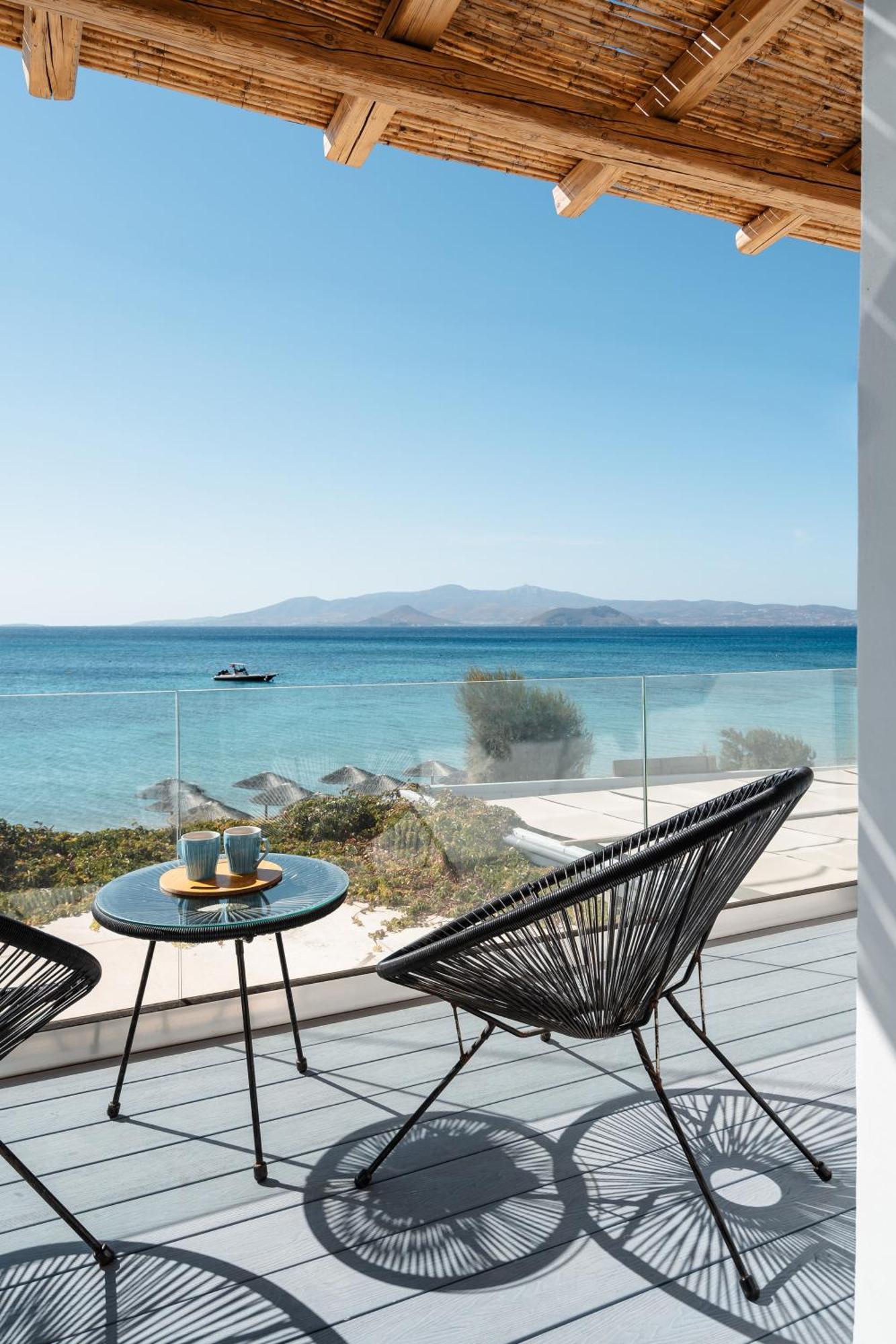 Manios Suites Agia Anna  Eksteriør bilde