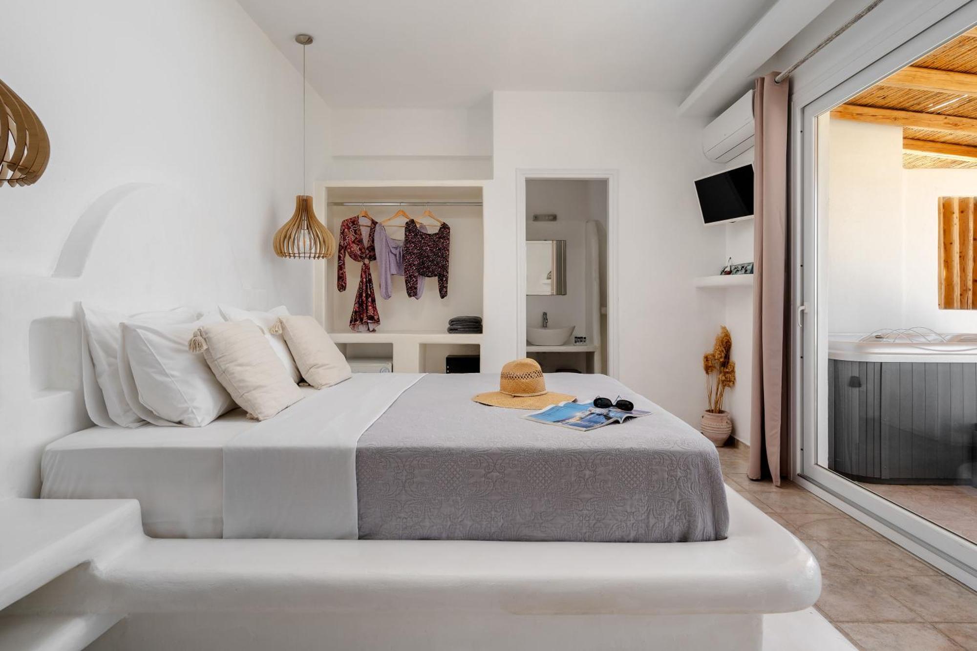 Manios Suites Agia Anna  Eksteriør bilde