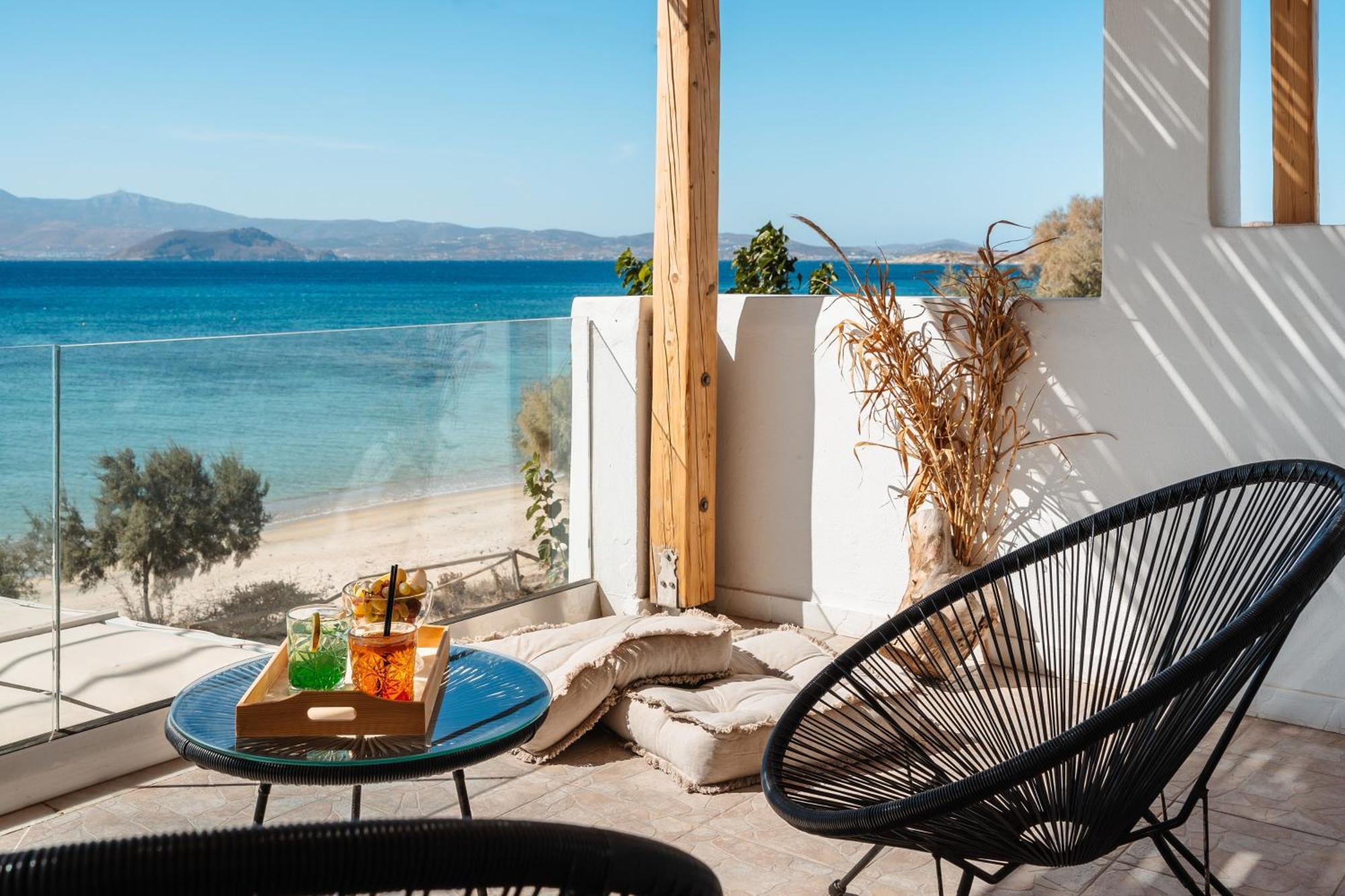 Manios Suites Agia Anna  Eksteriør bilde