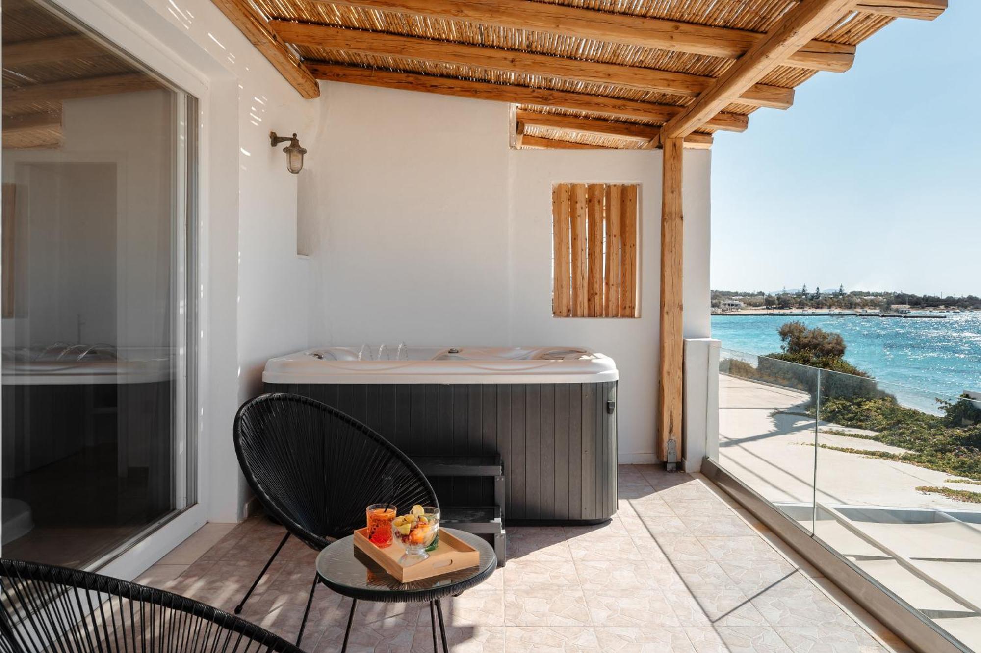 Manios Suites Agia Anna  Eksteriør bilde