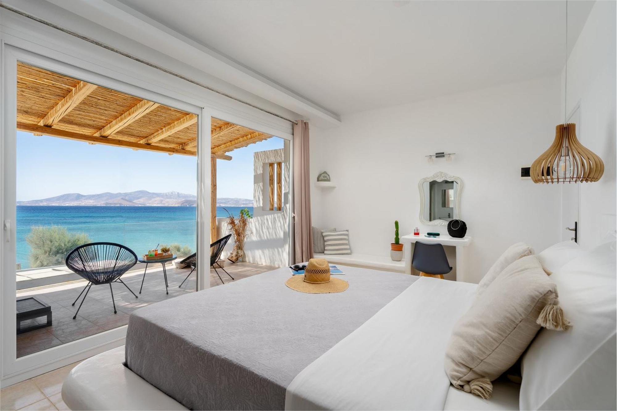 Manios Suites Agia Anna  Eksteriør bilde